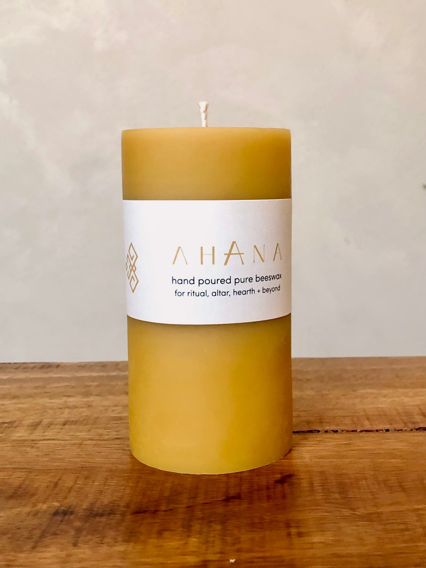 Pillar Candle 14cm Gold, Ahana