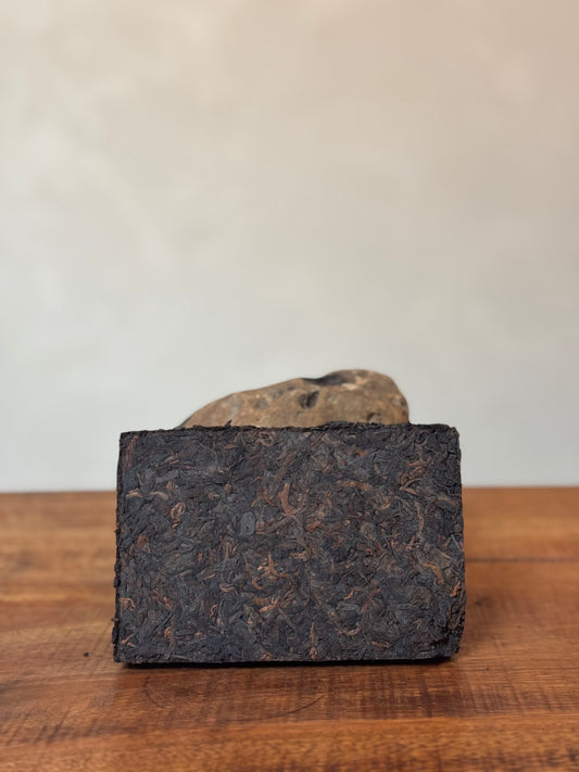 Aged Puer Brick 2005, Temple Garden Tea House