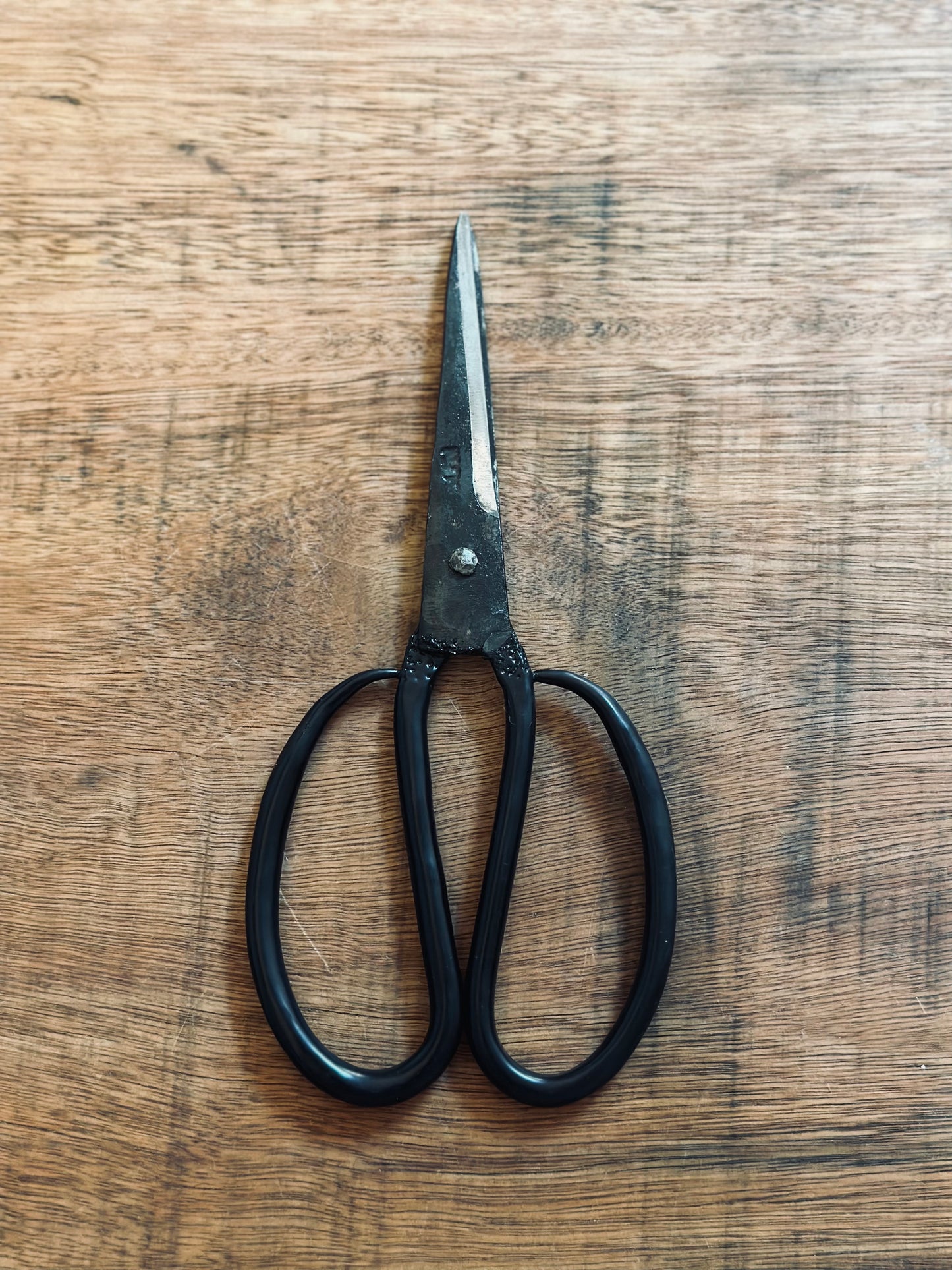 Scissors, Authentic Blades
